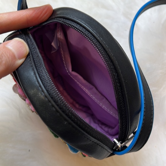 Hanna Anderson purse with zipper and floral design - Picture 5 of 8